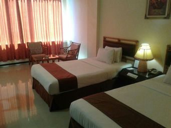 Twin Deluxe Room