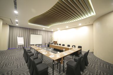 Business Facilities 4, Ozone Hotel Pantai Indah Kapuk Jakarta, North Jakarta