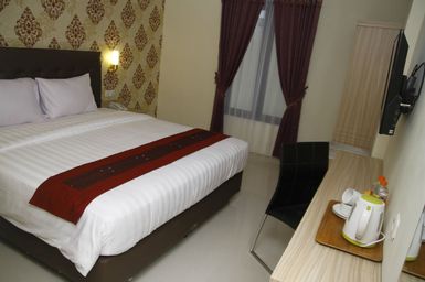 Queen Superior Room