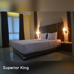 King Superior Room