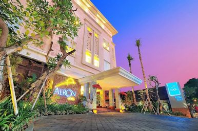 Exterior & Views 3, Alron Hotel Kuta Powered by Archipelago, Badung