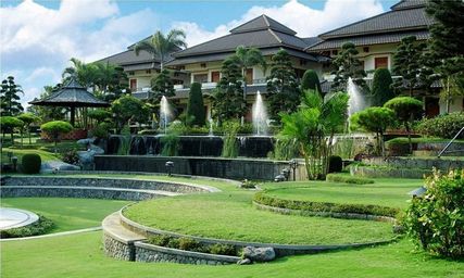Exterior & Views 2, Purnama Hotel, Malang