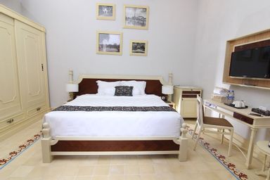 Kamar Deluks Queen