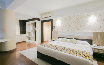Others 4, Hotel Oval Surabaya, Surabaya