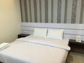 Double Deluxe Room