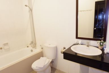 Bathroom 4