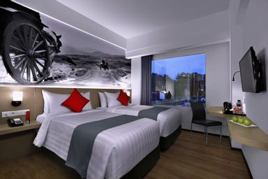 Kamar Superior Double atau Ranjang Lain - Pemandangan Kota