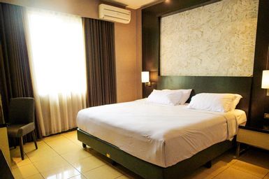 King Superior Room