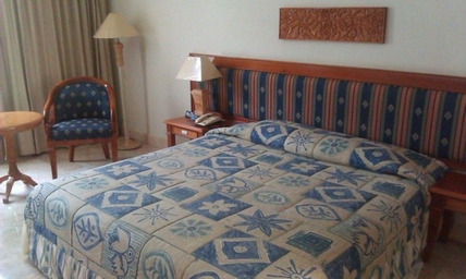 Double Deluxe Room or Other Beds