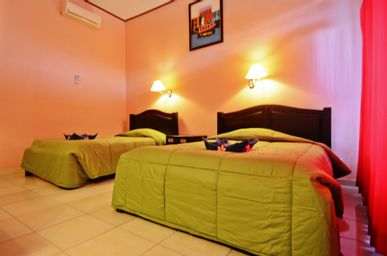 Bedroom 2, Pesona Beach Inn, Badung