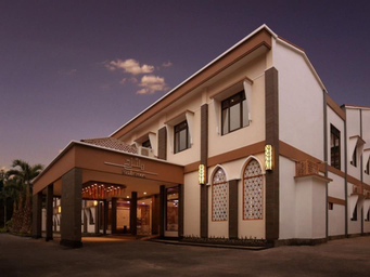 Exterior & Views, Multazam Hotel, Sukoharjo