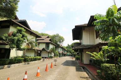 Exterior & Views 1, Hotel Transit Pondok Tirta Sentosa, East Jakarta