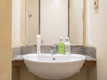 Bathroom 5