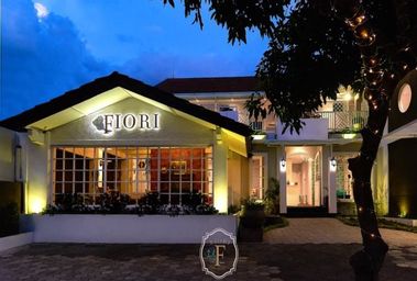 Exterior & Views 1, Fiori Bed & Breakfast, Bandung