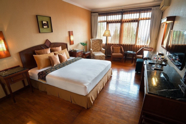Bedroom 1, The Valley Resort Hotel, Bandung