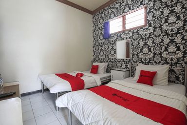 Kamar dengan Ranjang Twin
