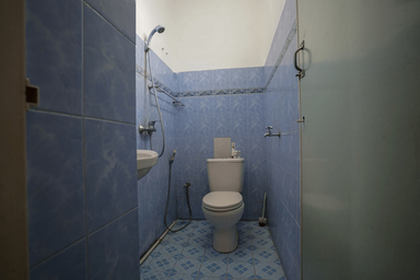 Bathroom 4