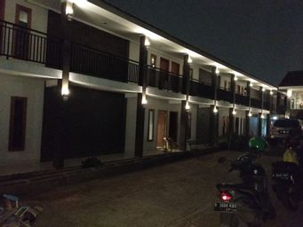 Exterior & Views 2, GH Capsule - Hostel, Jakarta Timur
