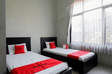 Room with Twin Bed