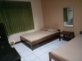 Bedroom 4, Hotel Orlando, Banyumas