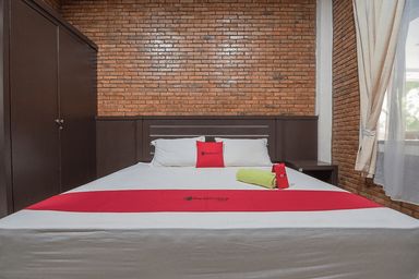 Bedroom 8