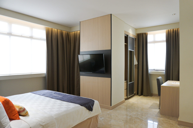 Suite Double atau Ranjang Lain - Pemandangan Kota