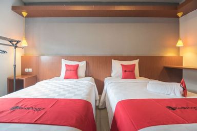 Kamar dengan Ranjang Twin
