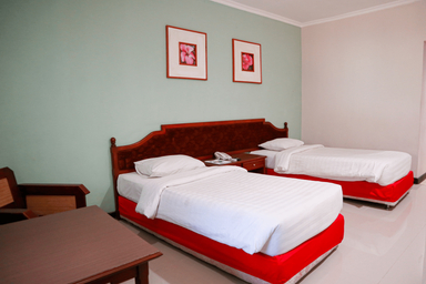 Bedroom 13