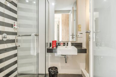 Bathroom 4