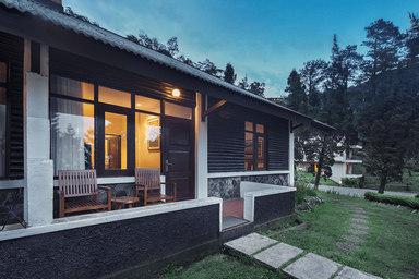 Kamar Keluarga Twin