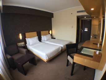 Kamar Deluks Double atau Ranjang Lain