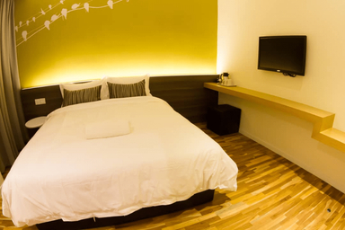 Queen Superior Room