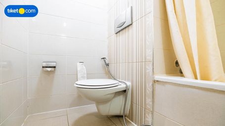 Bathroom 19