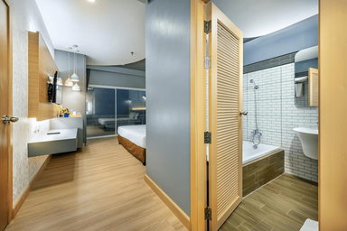 Bathroom 7