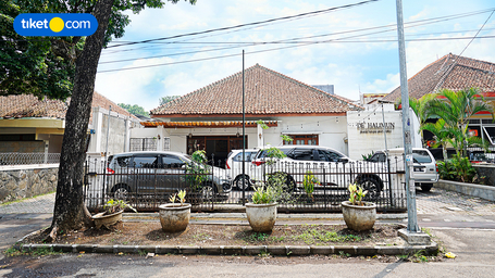 Exterior & Views 3, De Halimun Guest House, Bandung