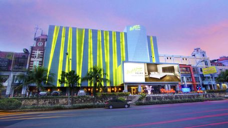 Exterior & Views, Whiz Prime Hotel Kelapa Gading, North Jakarta