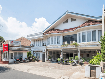 Exterior & Views 2, Hotel Patradissa, Bandung