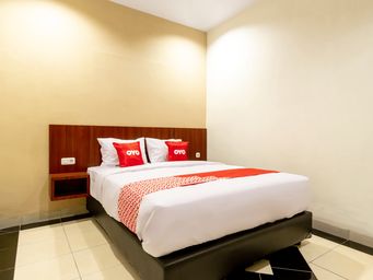 Bedroom 1, OYO 1585 Ring Road Residence, Medan