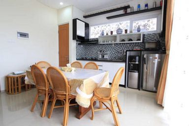 Bedroom 3, Springhill Villa Syariah 4 BR + 1 BR Family Only, Bandung