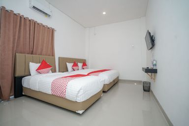 Bedroom 1, OYO 443 Hotel Barlian (temporarily closed), Palembang