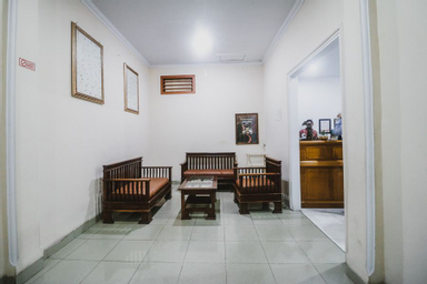 Exterior & Views 2, RedDoorz Plus near WTC Batanghari Mall, Jambi