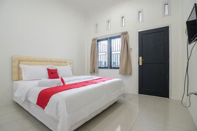 Bedroom 1, RedDoorz near Sultan Thaha Airport Jambi, Jambi