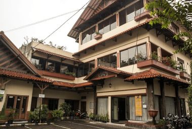 Exterior & Views 1, Kenangan Hotel Bandung, Bandung