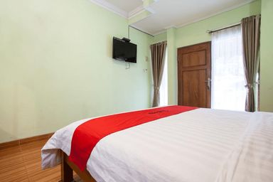Bedroom 3, RedDoorz near Juanda International Airport, Surabaya