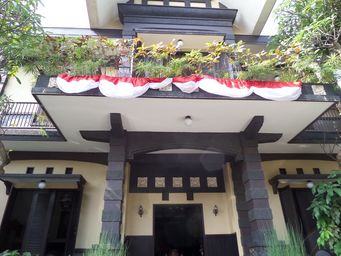Exterior & Views 1, De Clove Guest House, Malang