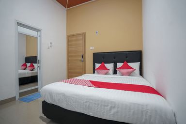 Bedroom 1, OYO 945 Mega Kost 2, Palembang