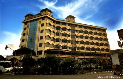 Exterior & Views 1, Hotel Madani Syariah Medan, Medan