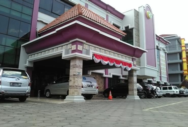 Others 1, Grand Setia Kawan, Solo
