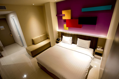 Bedroom 3, Zoom Dharmahusada Hotel, Surabaya