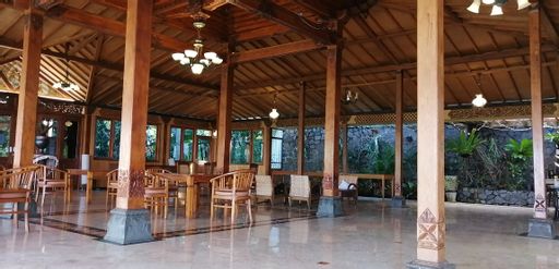 Others 1, Wisma Joglo, Bandung
